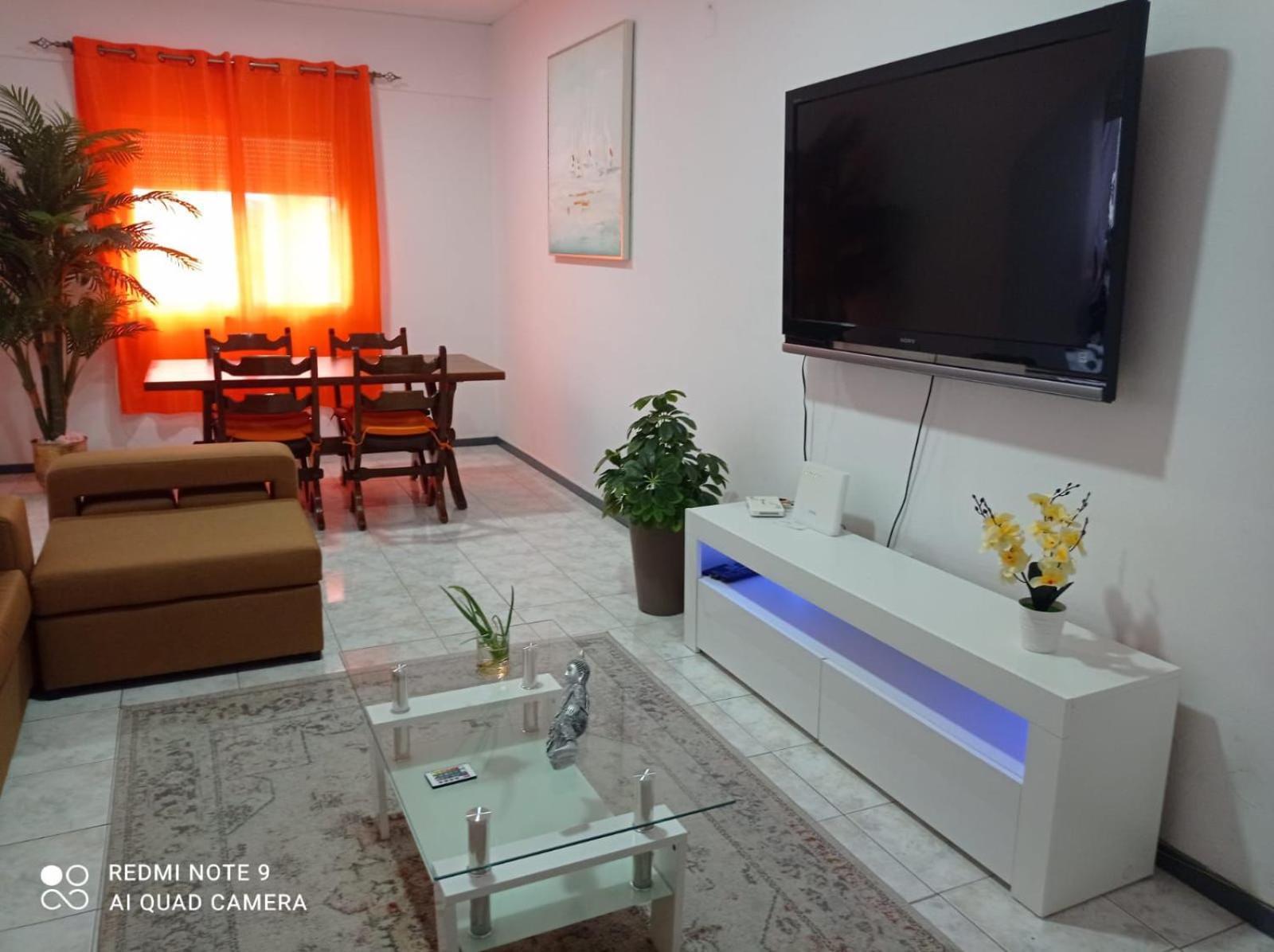 Lovely In Center Apartment